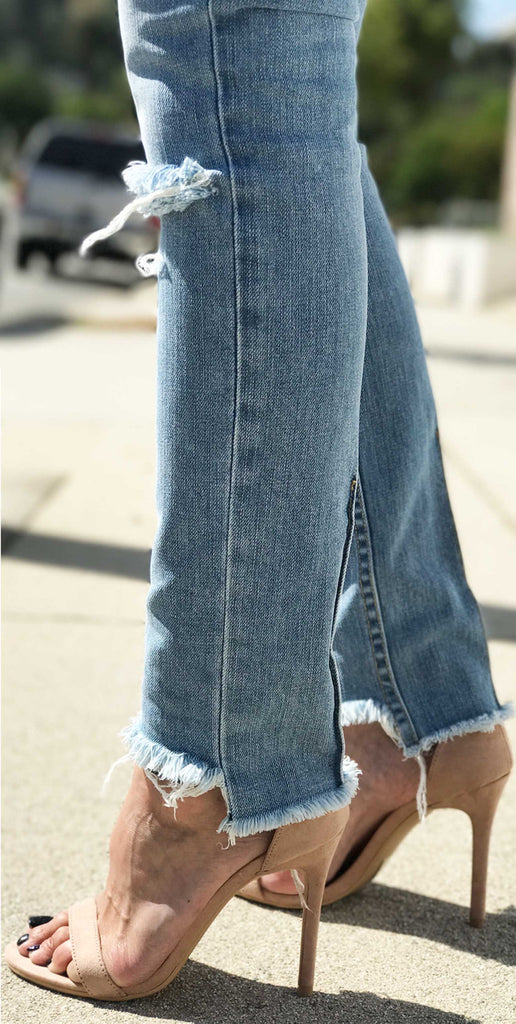 DISTRESSED SKINNY JEANS WOMEN'S - STEP HEMLINE